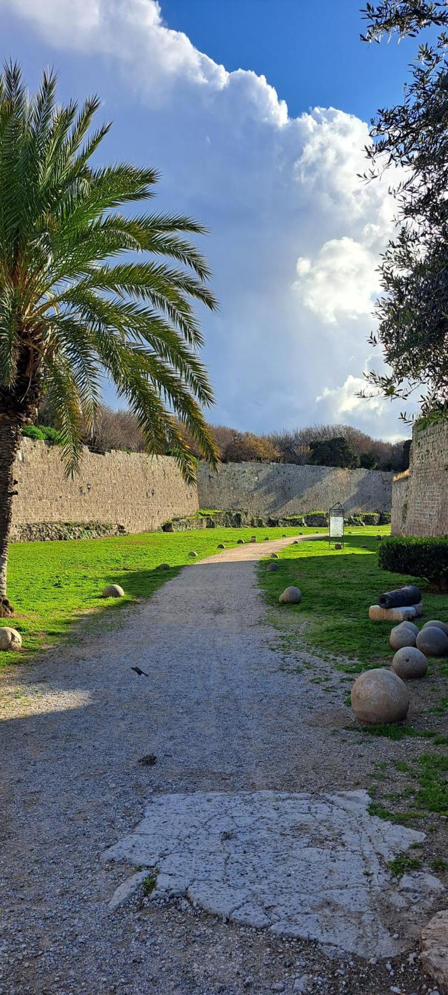 The Retreat In The Heart Of Old Town Rhodes Βίλα Rhodes City Εξωτερικό φωτογραφία